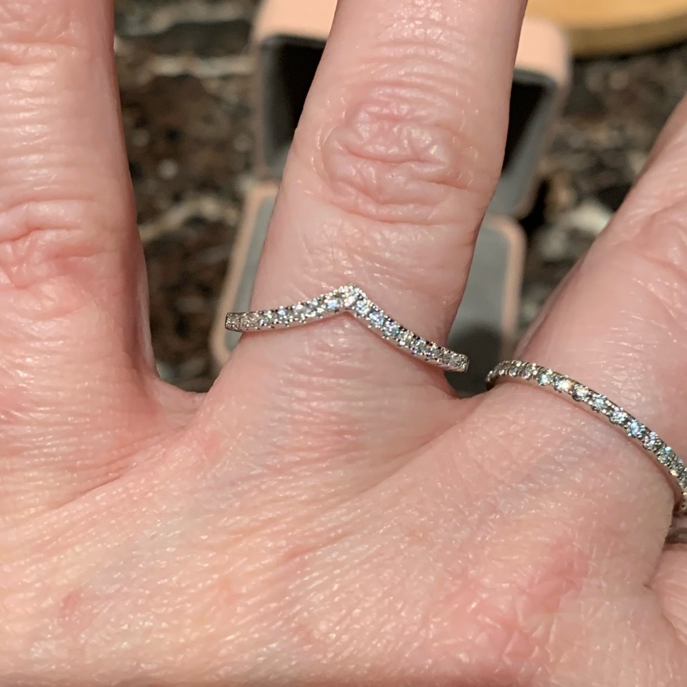 #239 Beautiful Chevron V shaped Moissanite ring